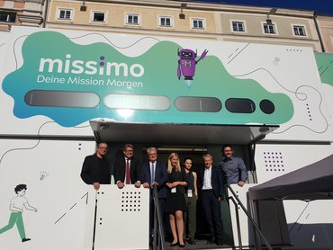 Bildungsminister Polaschek besucht missimo-Truck